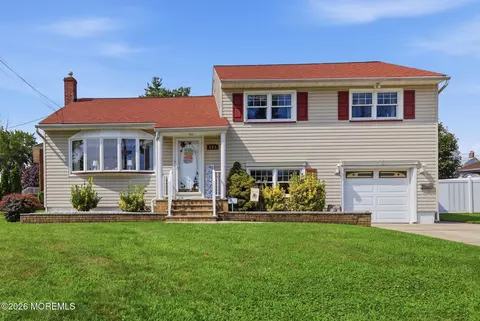 381 Carteret Ave, Carteret, NJ 07008