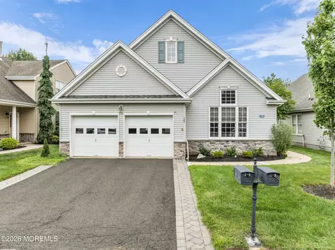 29 Constitution Way, Somerset, NJ 08873