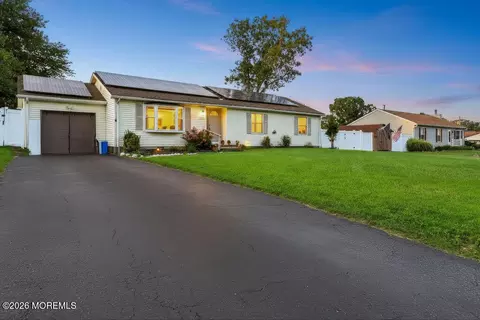 1717 1st Ave, Toms River, NJ 08757