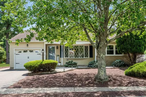 109 Westport Dr, Toms River, NJ 08757