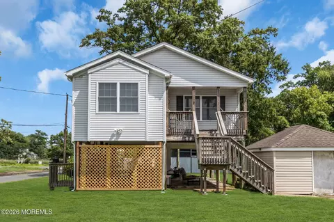 2 Manahassett Park Dr, Long Branch, NJ 07740