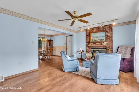 Living - 31 Hickory Hill Rd, Jackson, NJ 08527 photo 2 of 2