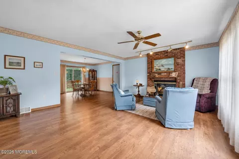 Living - 31 Hickory Hill Rd, Jackson, NJ 08527 photo 1 of 2