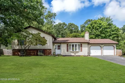 Exterior - 31 Hickory Hill Rd, Jackson, NJ 08527 photo 2 of 8