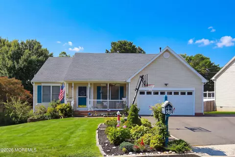 133 Mooring Rd, Manahawkin, NJ 08050