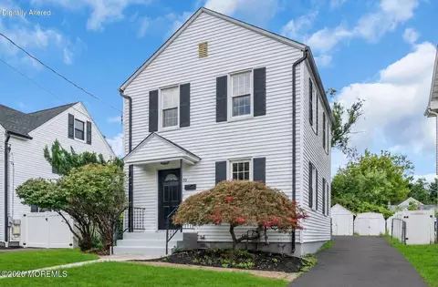 70 W George St, Freehold, NJ 07728