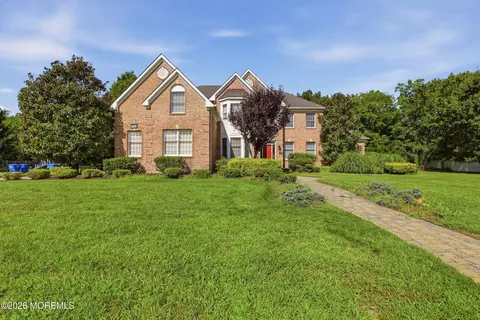 2290 Maple Manor Ct, Toms River, NJ 08755