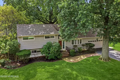 40 Arlene Dr, West Long Branch, NJ 07764