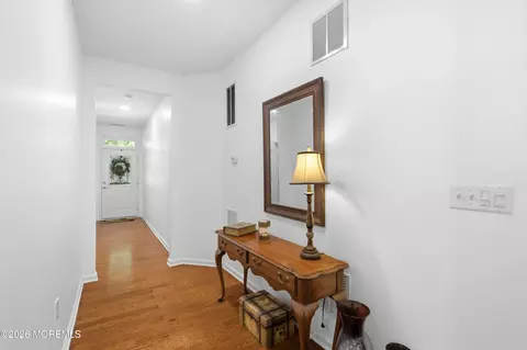 Entry Way - 4 Lenox Rd, Jackson, NJ 08527 photo 3 of 4