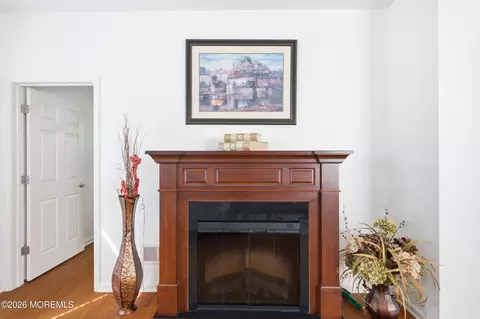 Entry Way - 4 Lenox Rd, Jackson, NJ 08527 photo 4 of 4