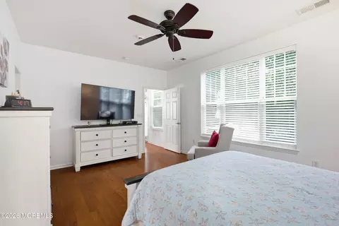 Bedroom - 4 Lenox Rd, Jackson, NJ 08527 photo 2 of 4