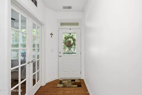 Entry Way - 4 Lenox Rd, Jackson, NJ 08527 photo 1 of 4
