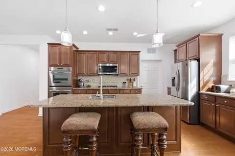 Kitchen - 4 Lenox Rd, Jackson, NJ 08527 photo 4 of 6