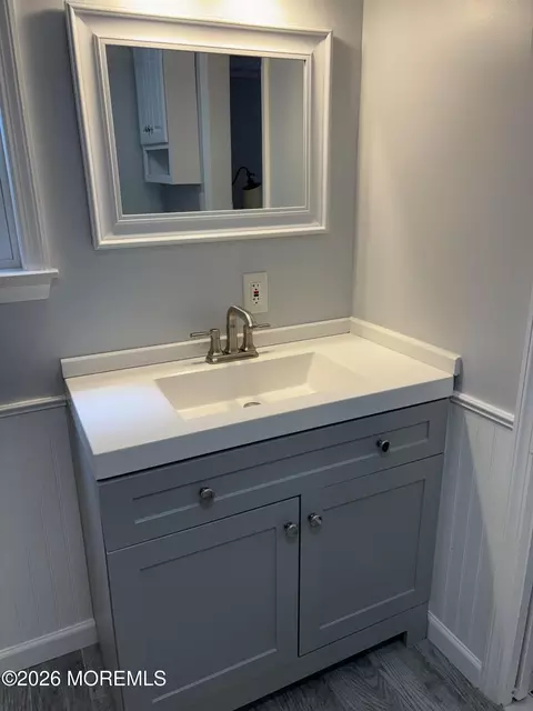 Bath - 42 Douglas Dr, Jackson, NJ 08527 photo 6 of 7