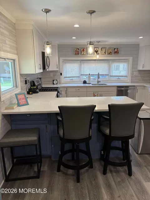 Kitchen - 42 Douglas Dr, Jackson, NJ 08527 photo 2 of 9