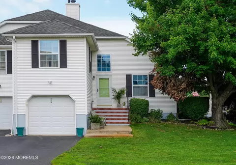 113 Racquet Rd, Wall, NJ 07719