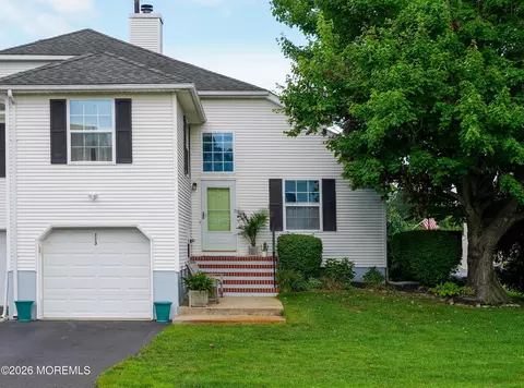 113 Racquet Rd, Wall, NJ 07719