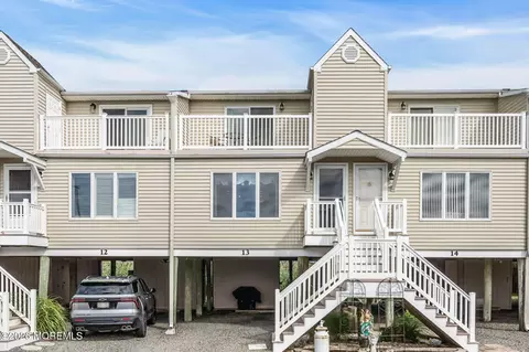 438 E Bay Ave #13, Barnegat, NJ 08005