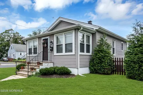 1 Carmen Pl, Red Bank, NJ 07701