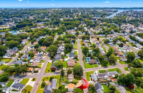 2203 Wilson Rd, Point Pleasant, NJ 08742
