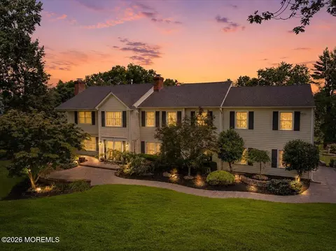 61 Laurelwood Dr, Colts Neck, NJ 07722