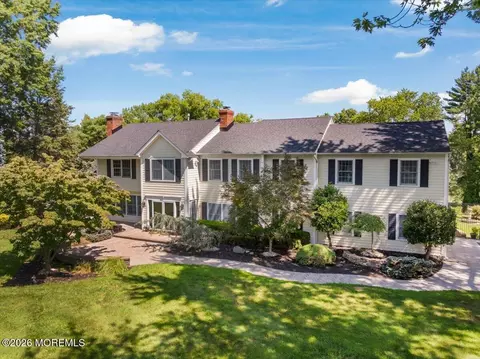 61 Laurelwood Dr, Colts Neck, NJ 07722