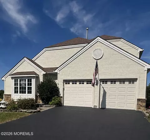 6 Avalon Ct, Manchester, NJ 08759
