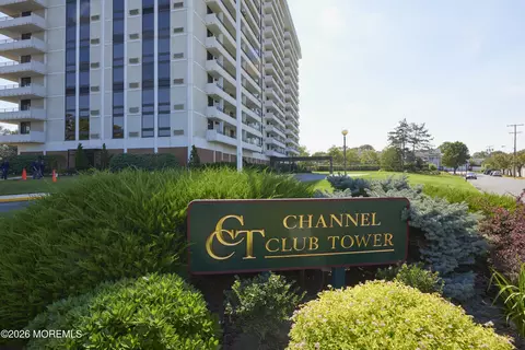 1 Channel Dr # 702, Monmouth Beach, NJ 07750