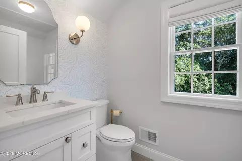 Bath - 82 Rumson Rd, Rumson, NJ 07760 photo 3 of 7