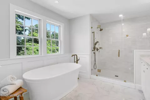 Bath - 82 Rumson Rd, Rumson, NJ 07760 photo 5 of 7