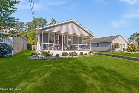 204 5th Ave, Neptune City, NJ 07753