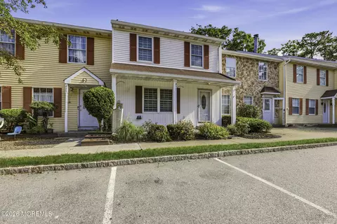 451 Rose Ct, Lakewood, NJ 08701