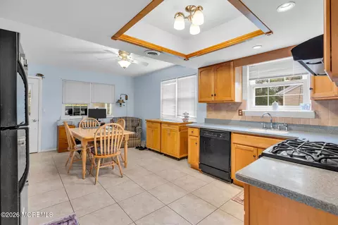 Kitchen - 10 Kent Dr, Forked River, NJ 08731 photo 2 of 2