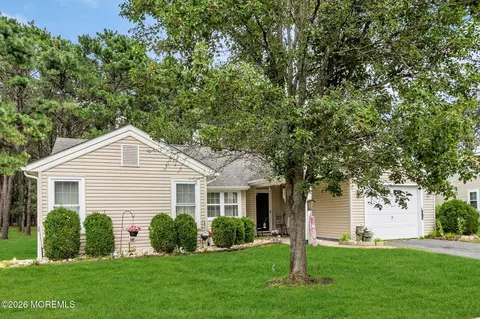 Exterior - 10 Kent Dr, Forked River, NJ 08731 photo 3 of 5