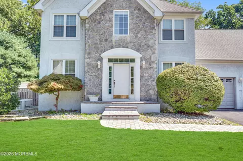39 Danella Way, Howell, NJ 07731