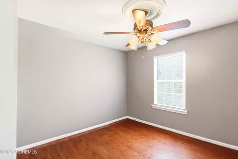 Bedroom - 339 Murray Dr, Jackson, NJ 08527 photo 4 of 6