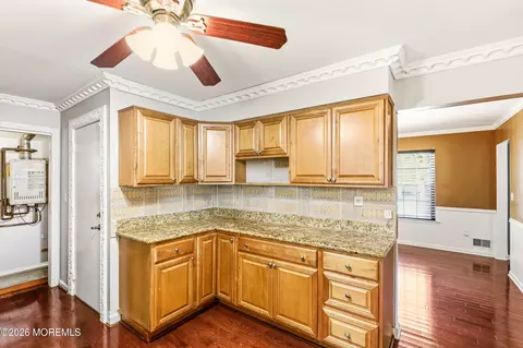 Kitchen - 339 Murray Dr, Jackson, NJ 08527 photo 2 of 3