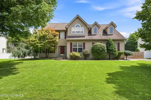 133 Charles St, Somerset, NJ 08873