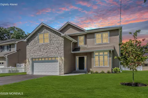 1315 Thomas St, Point Pleasant, NJ 08742
