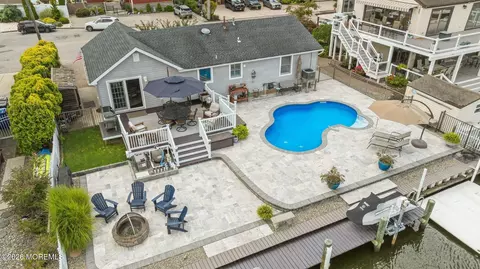 5 Sage Rd, Toms River, NJ 08753
