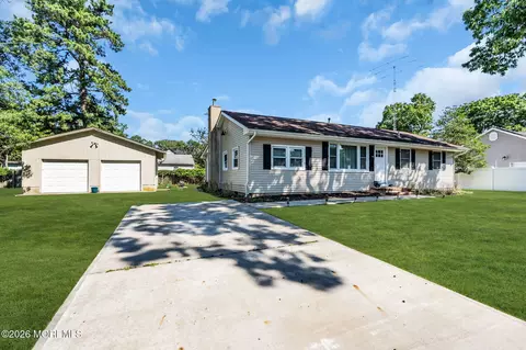 Exterior - 1530 Arient Rd, Forked River, NJ 08731 photo 6 of 23