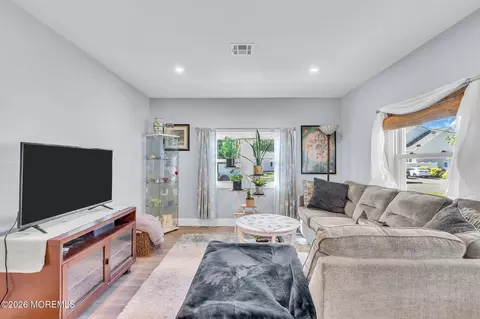 Living - 1530 Arient Rd, Forked River, NJ 08731 photo 1 of 2