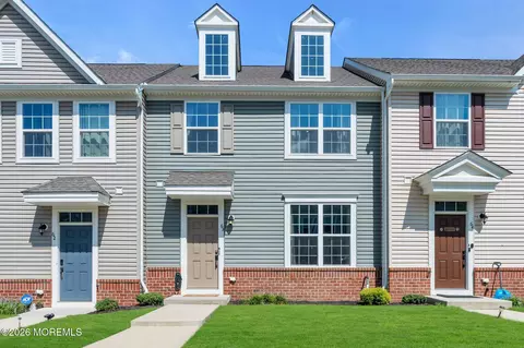 63 American Way, Cliffwood, NJ 07721