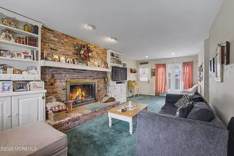 Living - 159 Berkeley Dr, Brick, NJ 08724 photo 2 of 2