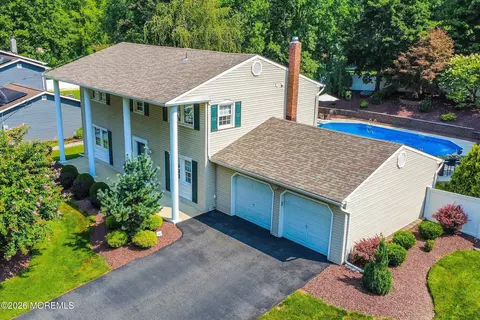 28 Millay Rd, Morganville, NJ 07751