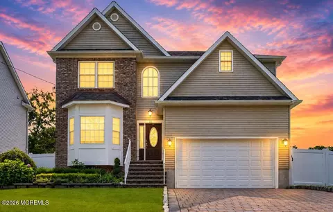 22 Wicker Pl, Morganville, NJ 07751