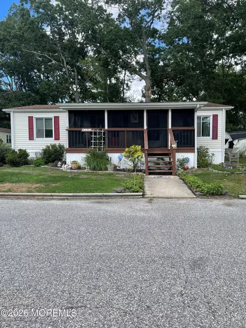 102 Cedar Ln, Barnegat, NJ 08005