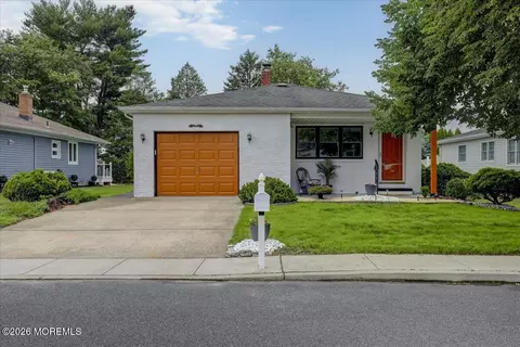 135 Biabou Dr, Toms River, NJ 08757