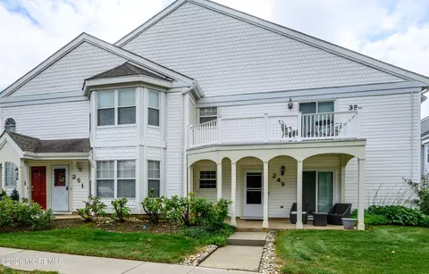 249 Tulip Ln, Freehold, NJ 07728