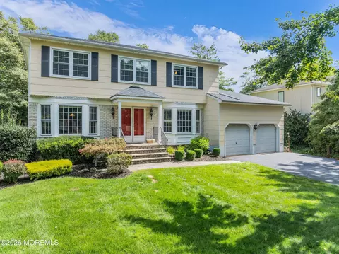 12 Dartmoor Dr, Manalapan, NJ 07726